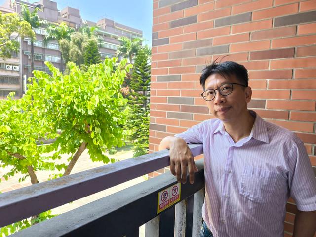 丁虹仁's photo